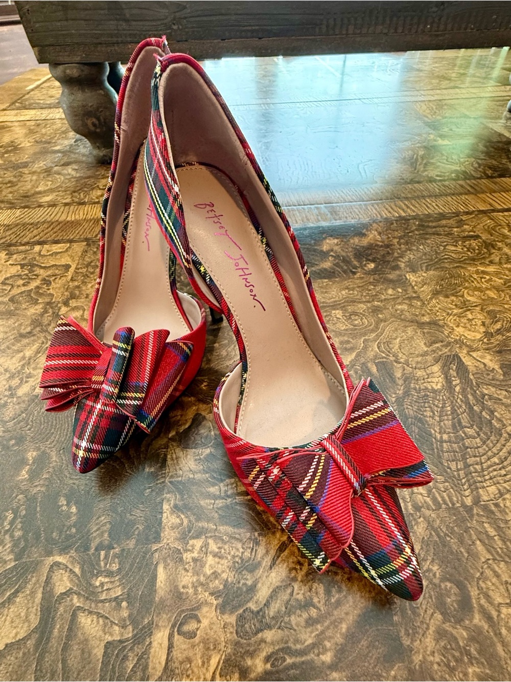 Betsey Johnson Prince d’Orsay in Red Plaid Pointed Toe w/Bow - Picture 2 of 7